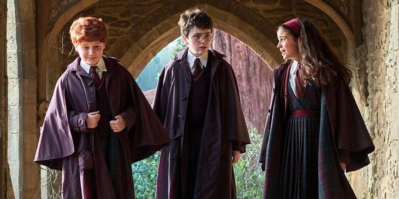 Objavljena glumačka postava za uloge roditelja Harryja Pottera u novoj HBO seriji