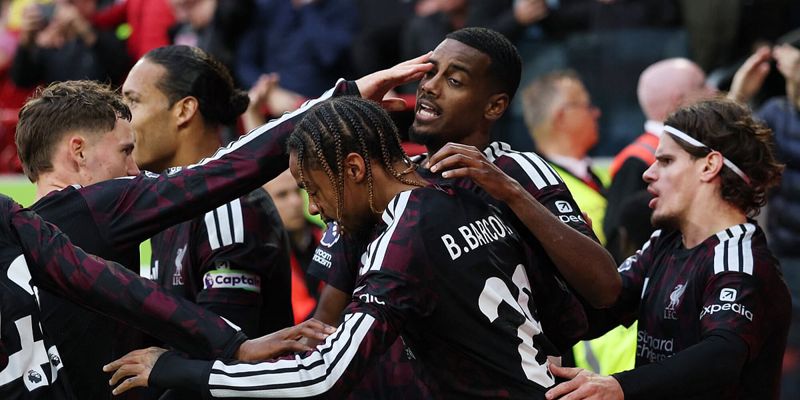 Liverpool nakon preokreta savladao Brentford koji je meč završio sa dva igrača manje