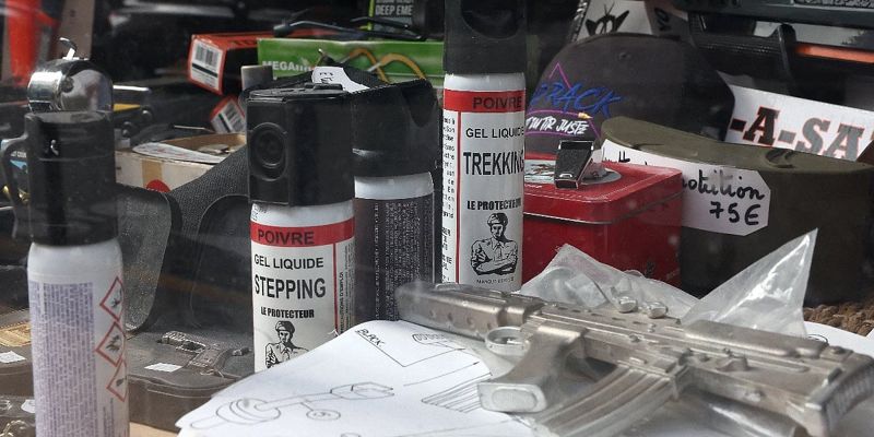 Strah od novih nereda u Parizu: Vlasnici trgovina sve češće nabavljaju sredstva za samoodbranu