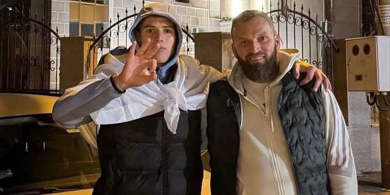 Ahmed Hadžimujović podržao studente nakon izbora u Srbiji dok traju nagađanja o nastupu za BiH