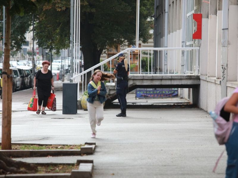 Masovne dojave o postavljenim eksplozivnim napravama u školama širom Srbije