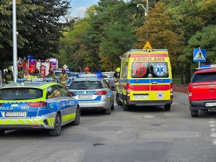 Novi incident s hladnim oružjem u Varšavi: Tri ženske osobe povrijeđene, pojačan nadzor škola