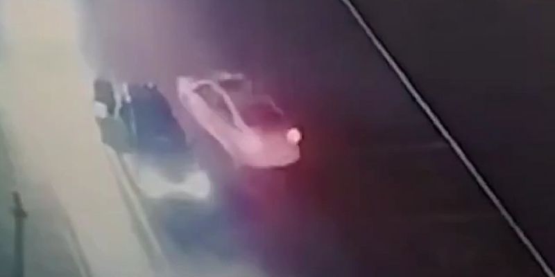 Neobičan incident u Rusiji: Bježeći od policije, pomoć zatražio od saobraćajnog policajca van dužnosti