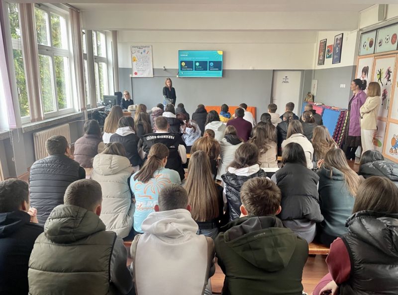 Srednjoškolci u Sokocu educirani o prednostima obnovljivih izvora energije za lokalnu zajednicu