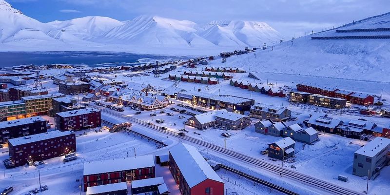 Klimatske promjene ugrozile vodosnabdijevanje na Arktiku: Norveški Longyearbyen suočen s krizom pitke vode