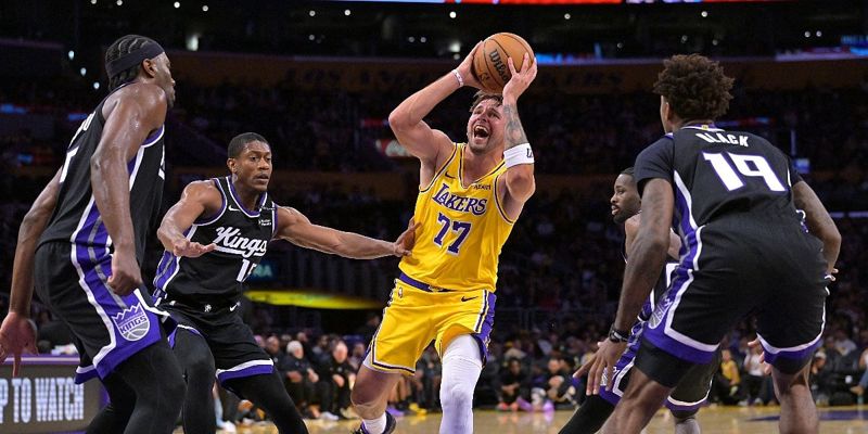 Trijumf Lakersa protiv Sacramenta: Dončićeva dominacija i tehnička greška obilježili pripremni duel