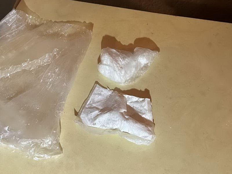 Pretresom stambenog objekta u Travniku policijski službenici pronašli drogu i digitalnu vagu