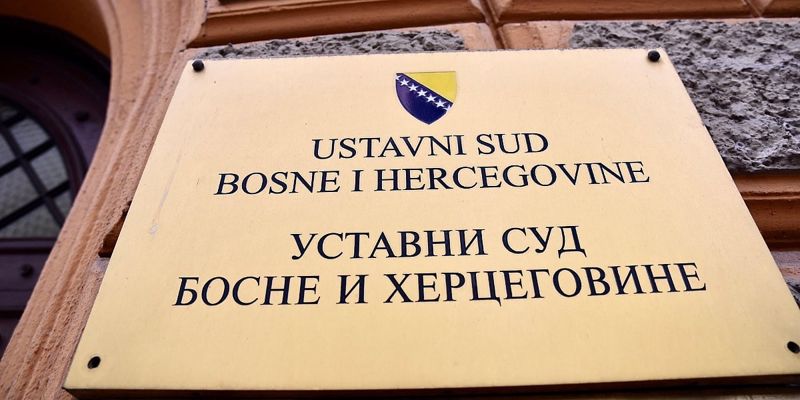 Ustavni sud potvrdio usklađenost Zakona o zabrani diskriminacije s Ustavom: Redovni sudovi dužni poštovati ustavnosudske odluke