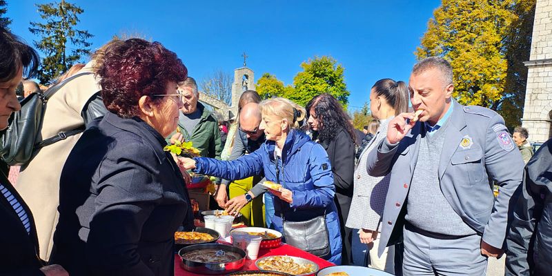 Gastro-manifestacija na Sokocu: Biljana Zoranović pripremila najbolju pitu, a Milana Dragičević gurabiju