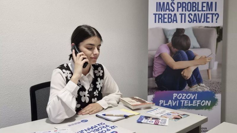 Hiljade dječijih poziva bez odgovora: Plavi telefon traži sistemsku podršku i duže radno vrijeme
