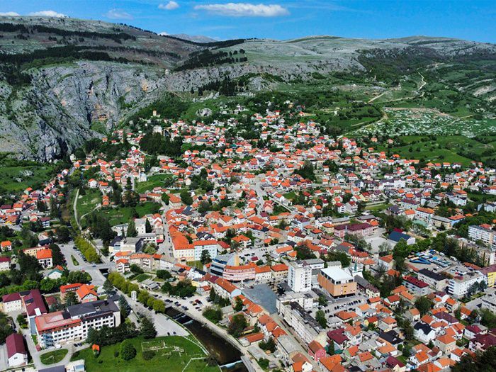 Besplatan javni Wi-Fi pušten u rad u centru Livna u sklopu projekta WiFi4WB