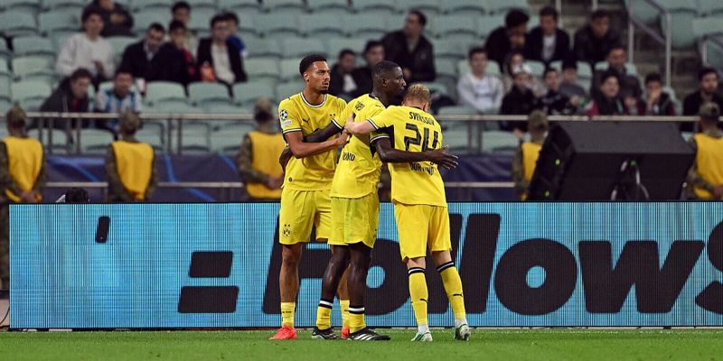 Dortmund slavio u Azerbejdžanu, Slavia u završnici šokirala Fenerbahče