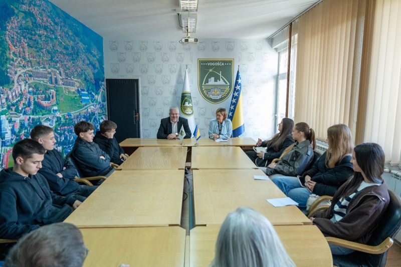 Mladi u sklopu Socijalnog dana stekli prva praktična iskustva u Općini Vogošća