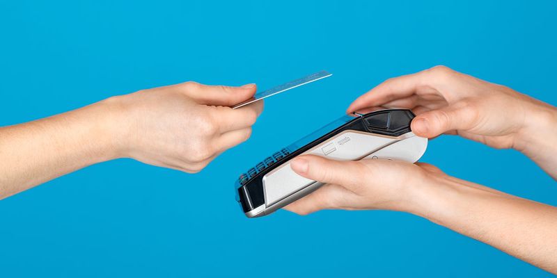 UIO uvodi mogućnost plaćanja kazni, taksi i drugih dažbina putem interneta i platnim karticama