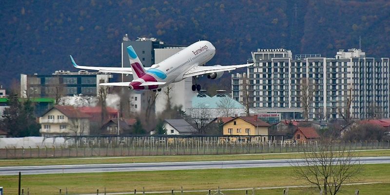 Međunarodni aerodrom Sarajevo ulaže preko 1,2 miliona KM u nabavku sredstava za odleđivanje poletno-sletne staze