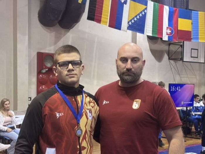 Arijan Joldžić osvojio zlato na međunarodnom hrvačkom turniru „Csaba Ferenc“