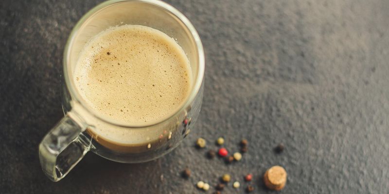 Kafa sadrži znatno više kalorija nego što se misli, a glavni uzrok nije šećer