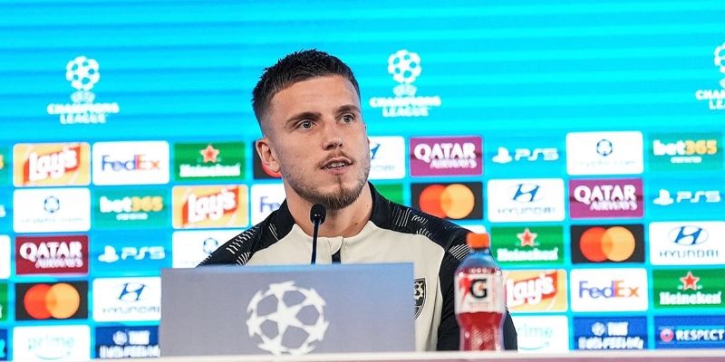 Demirović postavlja rekorde i najavljuje okršaj s Atleticom: "Sam sam sebi najveći kritičar, stadion će gorjeti"