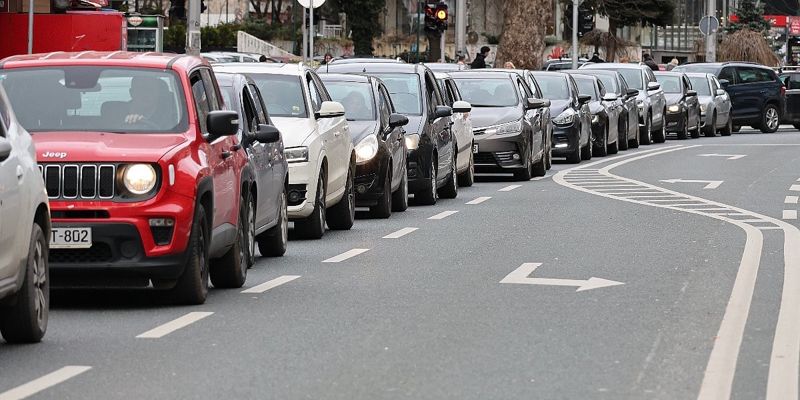Dvije ponude za izradu potvrda o registraciji vozila: IDDEEA vodi milionske tendere za lične dokumente