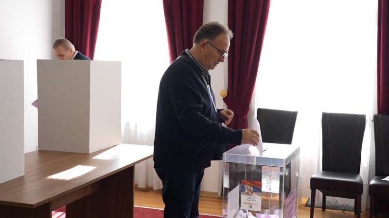 Glasanje u Mostaru za izbore u Srbiji protiče uredno i bez poteškoća