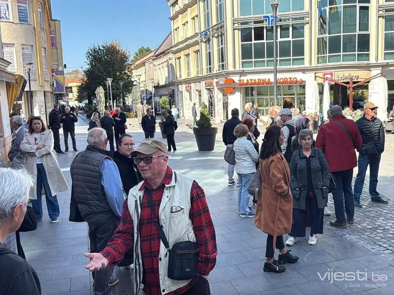 Nezadovoljstvo građana u Tuzli: Stanari Sjenjaka i Stupina traže ukidanje naplate parkinga u naseljima