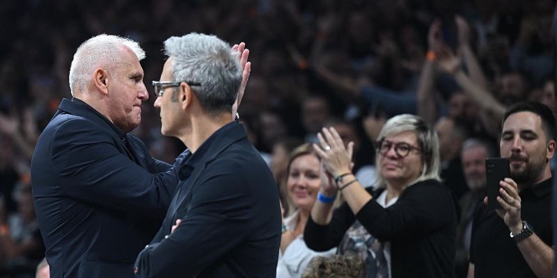 Emotivan doček u sjeni tenzija: Željko Obradović odbio poklon rukovodstva Partizana