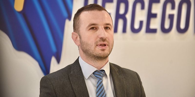 Predsjedništvo Stranke za BiH definisalo uslove za formiranje vlasti i odbacilo saradnju s Trojkom
