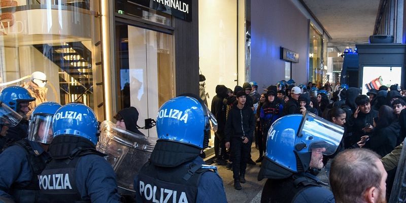 Eskalacija nasilja u Milanu: Privedena 271 mlada osoba nakon pljački i sukoba s policijom