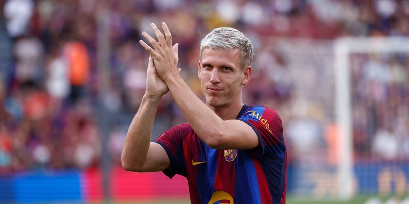 Bayern ponovo pokazuje interes za Danija Olma: Barcelona traži do 90 miliona eura