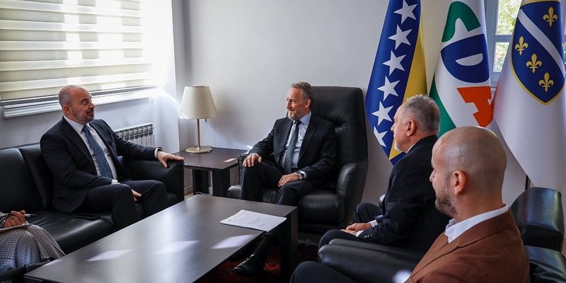Bakir Izetbegović i John Ginkel razgovarali o formiranju vlasti i jačanju ekonomske saradnje