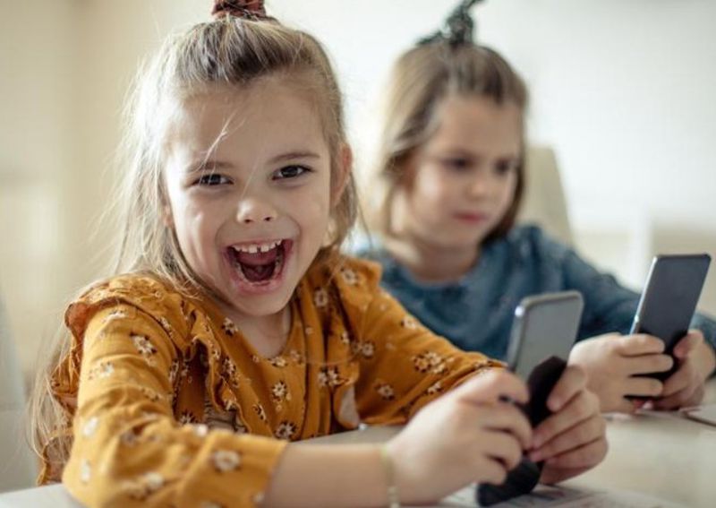 Da li su digitalni uređaji glavni uzrok depresije i anksioznosti među mladima?