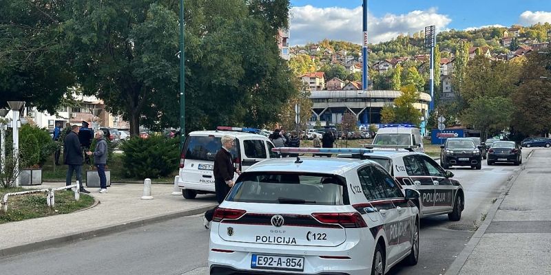 Fizički obračun tri osobe u sarajevskom naselju Hrasno: Intervenisale policijske snage i hitna pomoć