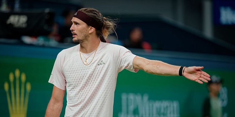 Zverev osigurao svjetski vrh, ali se suočava s oštrim kritikama zbog ponašanja na terenu i van njega