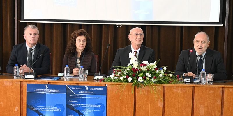 Stručnjaci zatražili kreiranje strategije za razvoj pametne industrije u BiH do 2035. godine