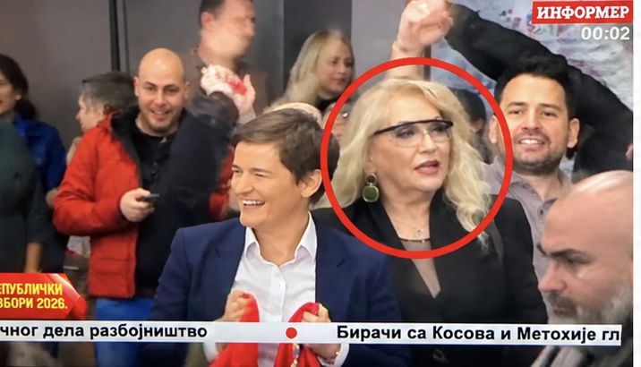 Vesna Zmijanac u izbornom štabu SNS-a pjevala pjesme koje se vežu za Mladića uoči decembarskog koncerta u Zetri