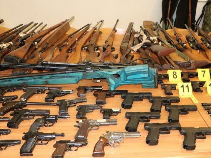 Rekordna zapljena oružja u Sloveniji: Oduzeto 149 komada naoružanja, eksploziv i hiljade metaka