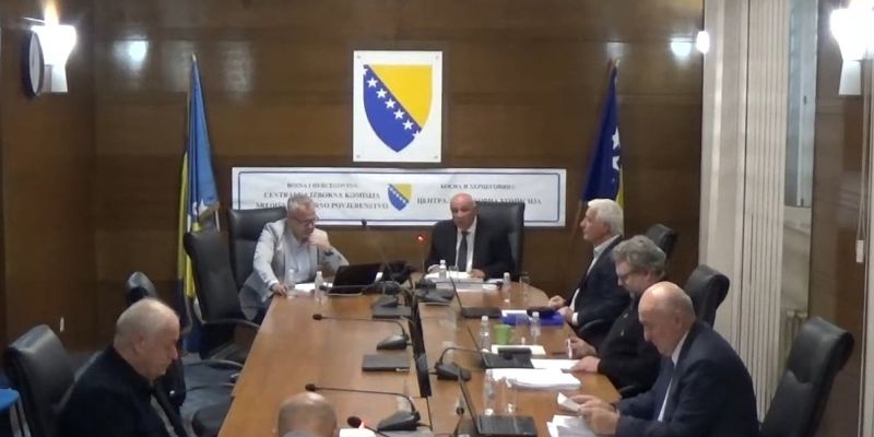 CIK izrekao novčane kazne za više političkih stranaka: SNSD sankcionisan sa 22.000 KM zbog zloupotrebe djece