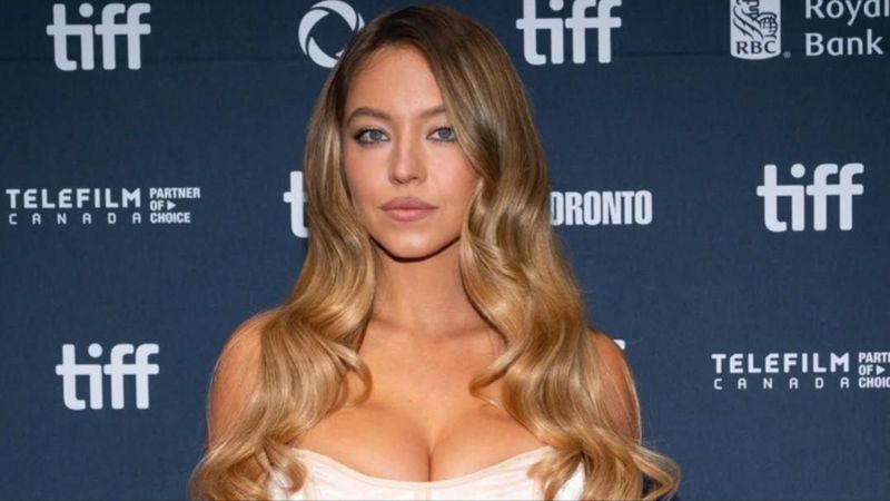 Sydney Sweeney predstavila kostim za Noć vještica inspirisan upečatljivom scenom iz serije „Euforija“