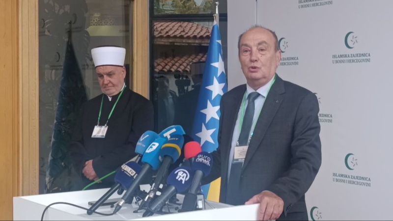 Nedžad ef. Grabus izabran za 14. reisu-l-ulemu: Bičakčić poručio da novo rukovodstvo donosi iskustvo Istoka i Zapada