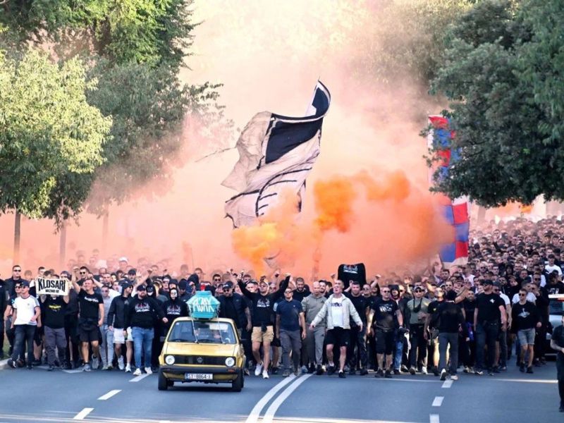 Policija provodi istragu zbog spornih povika navijača Hajduka: Privedeno preko 50 osoba