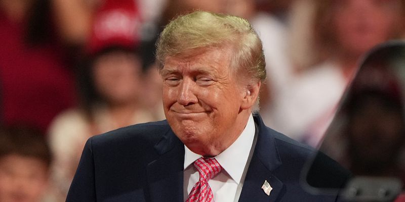 Trump najavio čekove od 5.000 dolara za građane pod uslovom republikanske pobjede na izborima