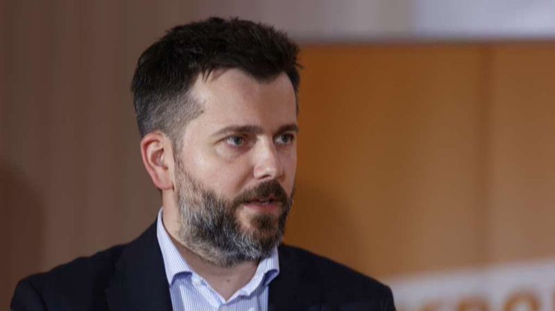 Zuhrić upozorava: Ulazak SDP-a u vlast sa SNSD-om i HDZ-om stvorio bi nepovoljan omjer protiv SDA