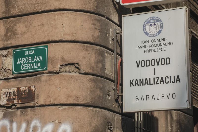Zbog kvara na rezervoaru Skenderija devet ulica u Sarajevu ostaje bez vode