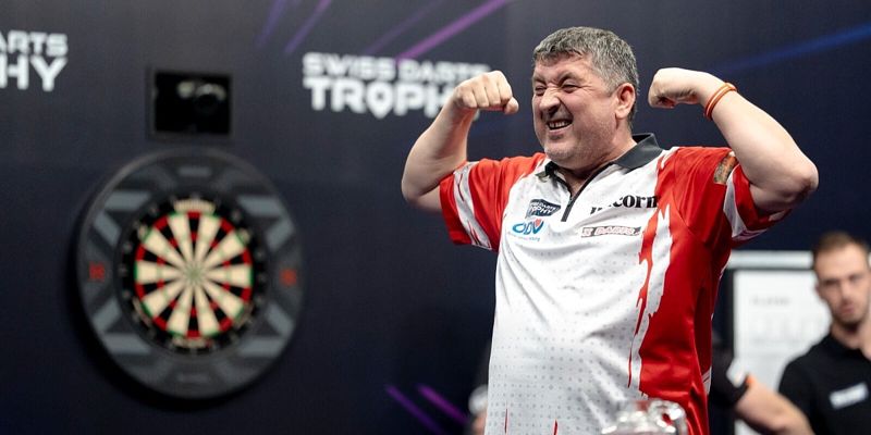 Mensur Suljović ostvario veliki rezultat u Baselu, pa se izvinio zbog nesportskog ponašanja i komentara