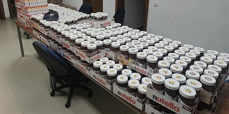 Zapljena na granici: U kamionu otkriveno 300 kilograma Nutelle, čokoladice i lanci za motorne pile