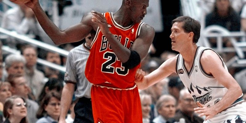 Dres Michaela Jordana iz finala NBA lige 1998. prodat za 14 miliona dolara