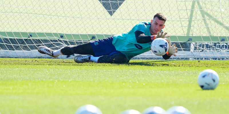 Pristalice Galatasaraya ismijavaju Livakovića pred duel Lige prvaka s Barcelonom u Istanbulu