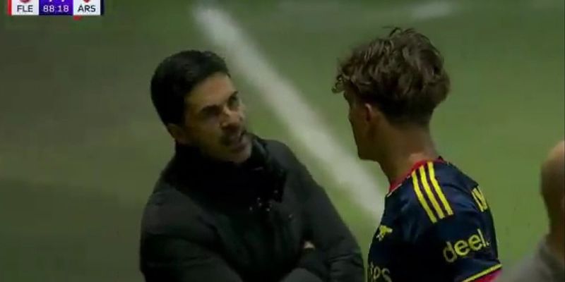 Mikel Arteta se našao na meti kritika zbog reakcije prema isključenom tinejdžeru