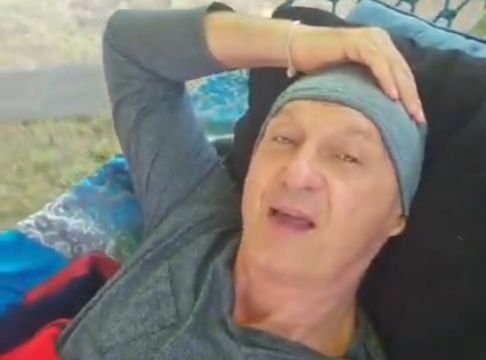 Miki Mećava dobio kćerku u 64. godini, samo 11 mjeseci nakon što je postao djed