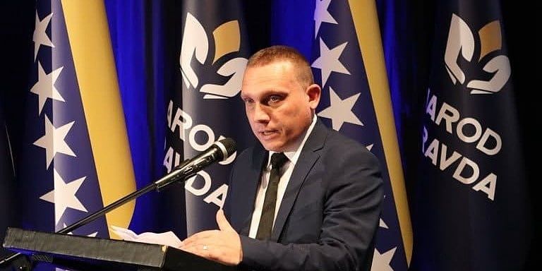 Član rukovodstva NiP-a uputio oštre kritike Edinu Ramiću i zatražio institucionalne provjere